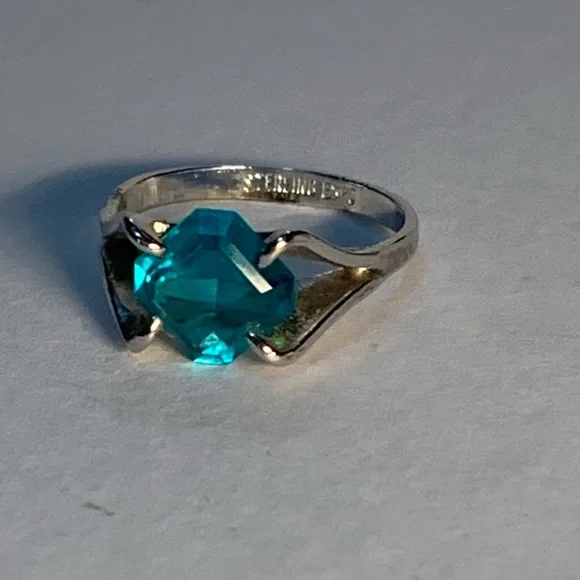 New vintage blue zircon December aquamarine March birthstone silver ring - Picture 3 of 12